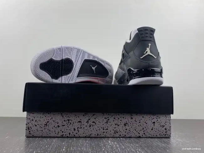 626969-030 (2013) 4 Retro Fear Jordan Pack 0621